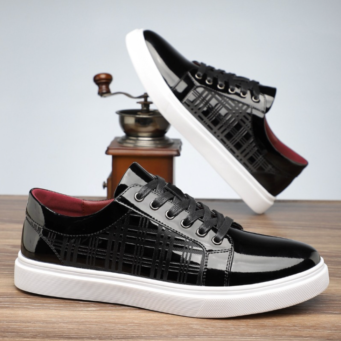 GLOSSY DRESS SNEAKERS
